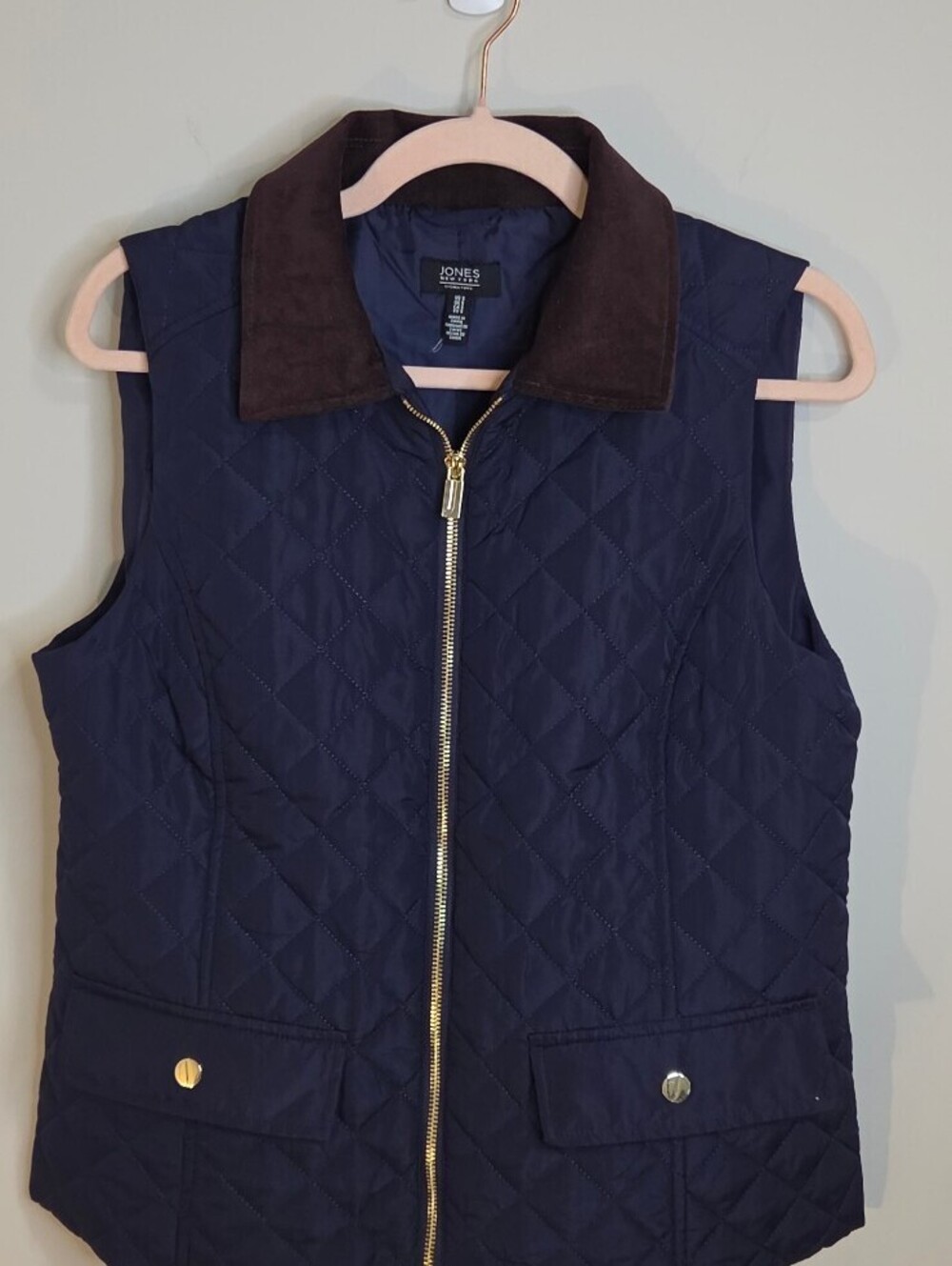 Jones New York Signature Women's Quilted Navy Vest with Brown Collar Size S